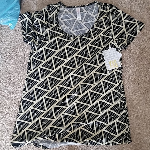 Cream and black classic tee - Picture 1 of 2